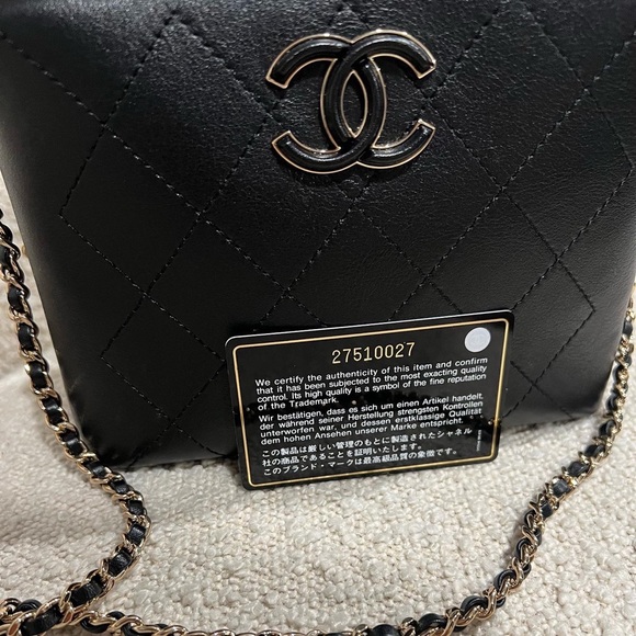 Chanel Black Vanity Case - Picture 3 of 6